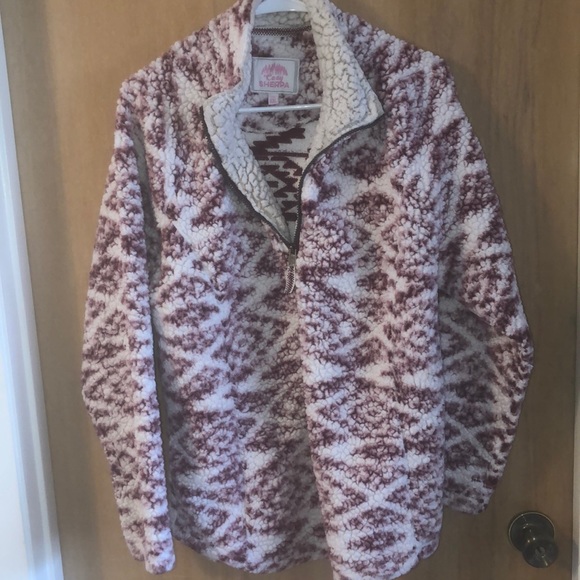 cozy sherpa Tops - A cozy Sherpa